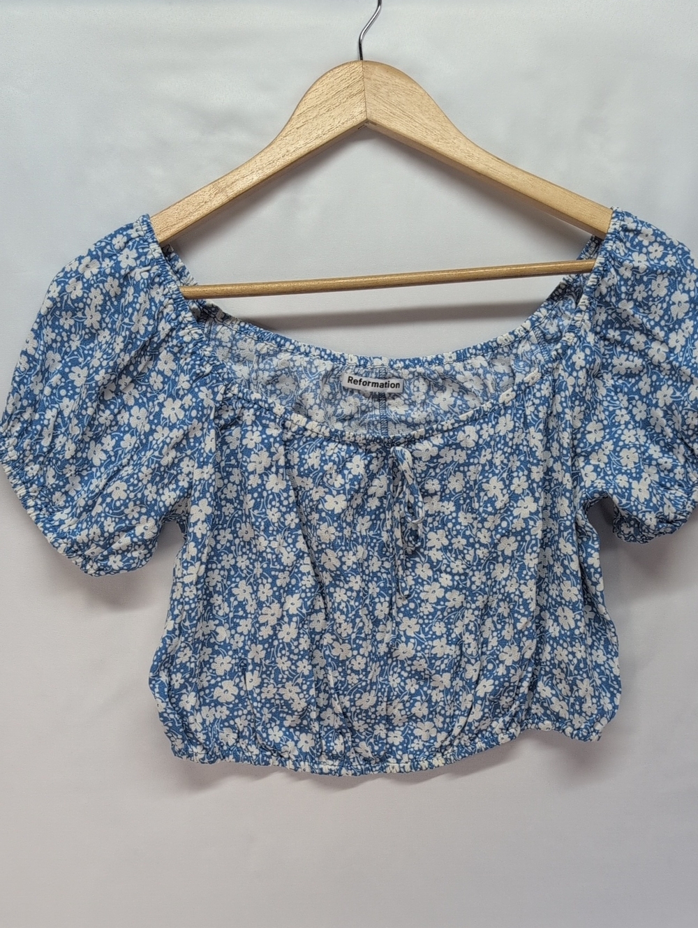 149.Reformation Blue Floral Off-Shoulder Crop Top